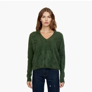 NWT Autumn Cashmere Fluffy V-Neck Sweater in Jungle